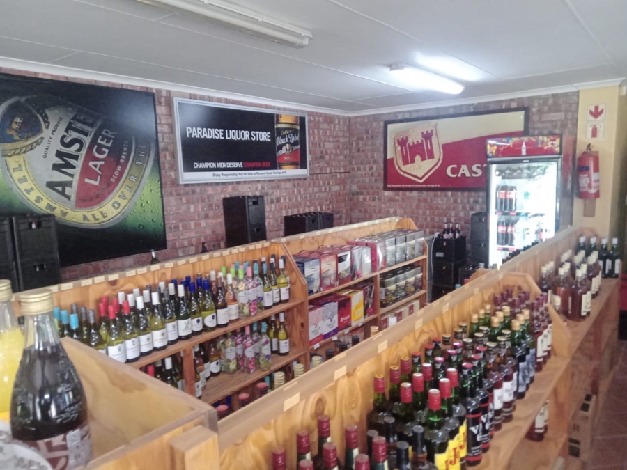 Commercial Property for Sale in Paradise Beach Eastern Cape